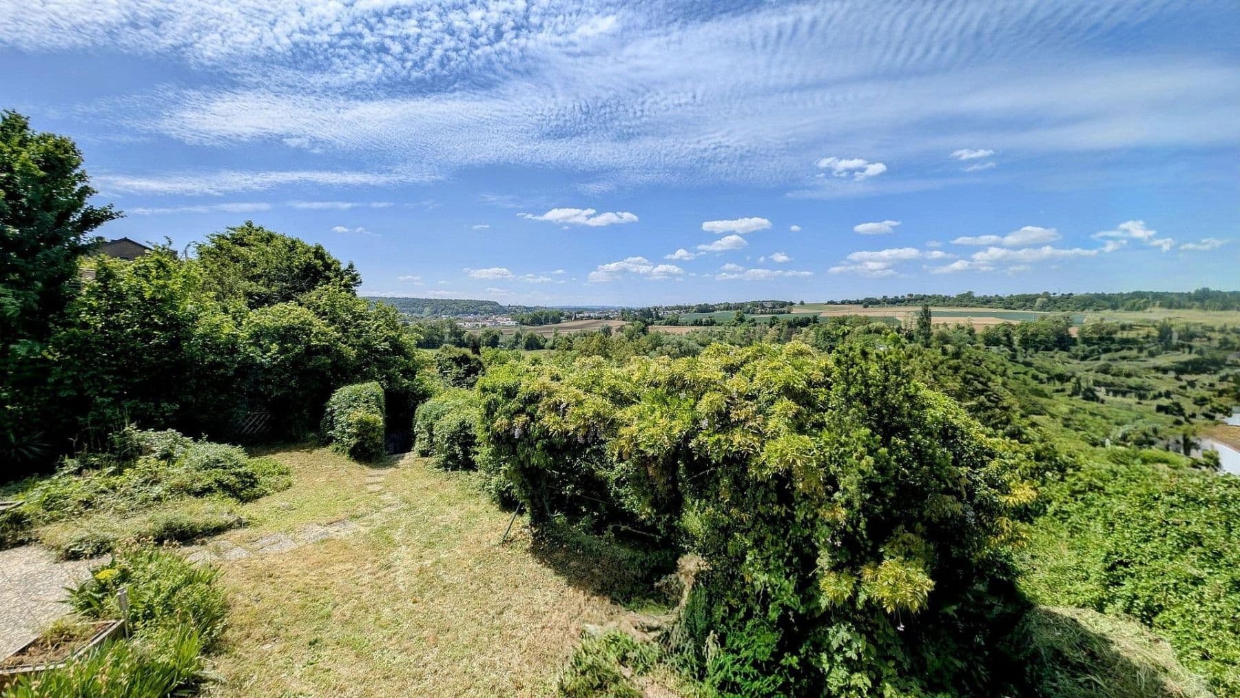 Prodej domu 150 m², pozemek 720 m², Remseck am Neckar, Bádensko-Württembersko Prodej domu 150 m², pozemek 720 m², Remseck am Neckar, Bádensko-Württembersko