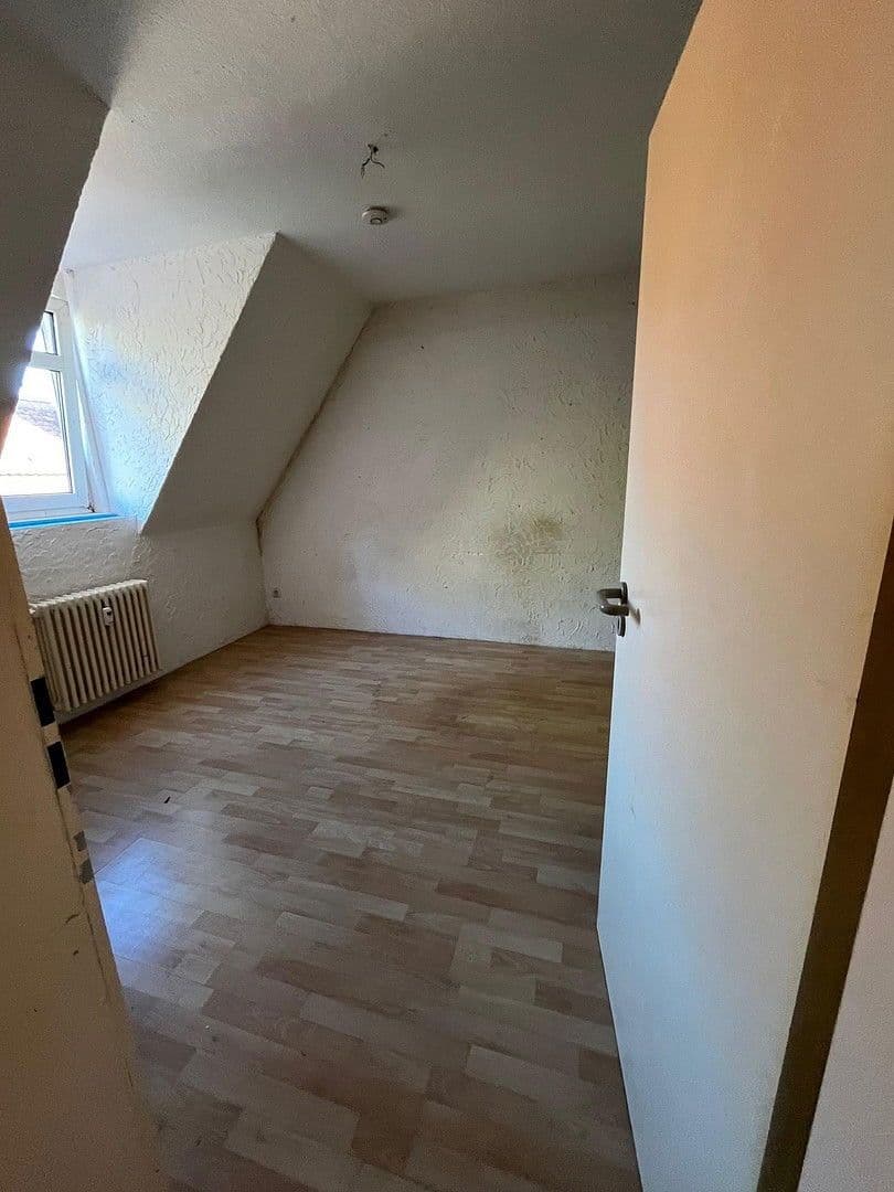Prodej domu 244 m², pozemek 340 m², Zehntengasse 4, Groß-Gerau, Hessen Prodej domu 244 m², pozemek 340 m², Zehntengasse 4, Groß-Gerau, Hessen