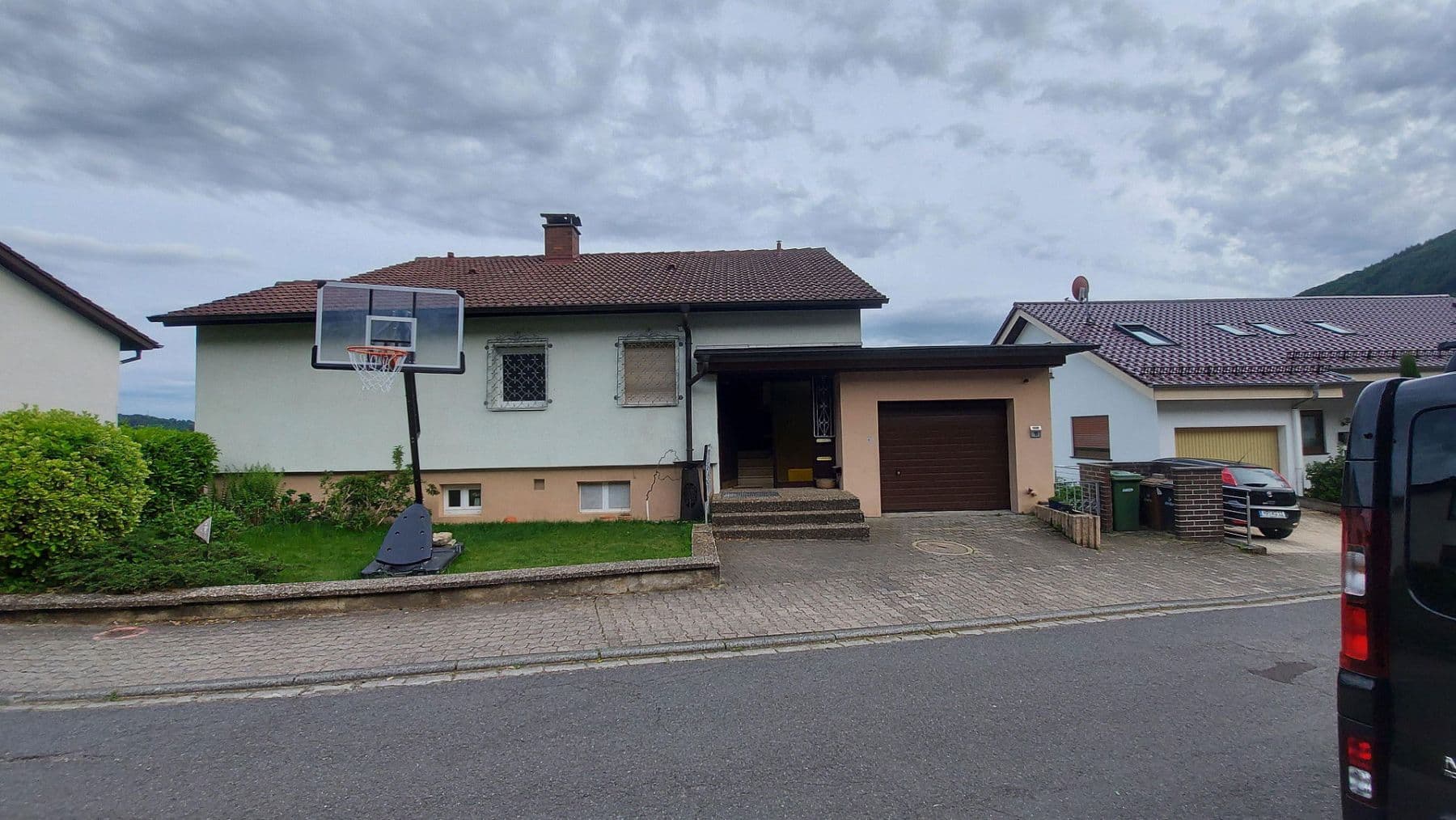 Prodej domu 180 m², pozemek 690 m², Neckarsteinach, Hessen Prodej domu 180 m², pozemek 690 m², Neckarsteinach, Hessen