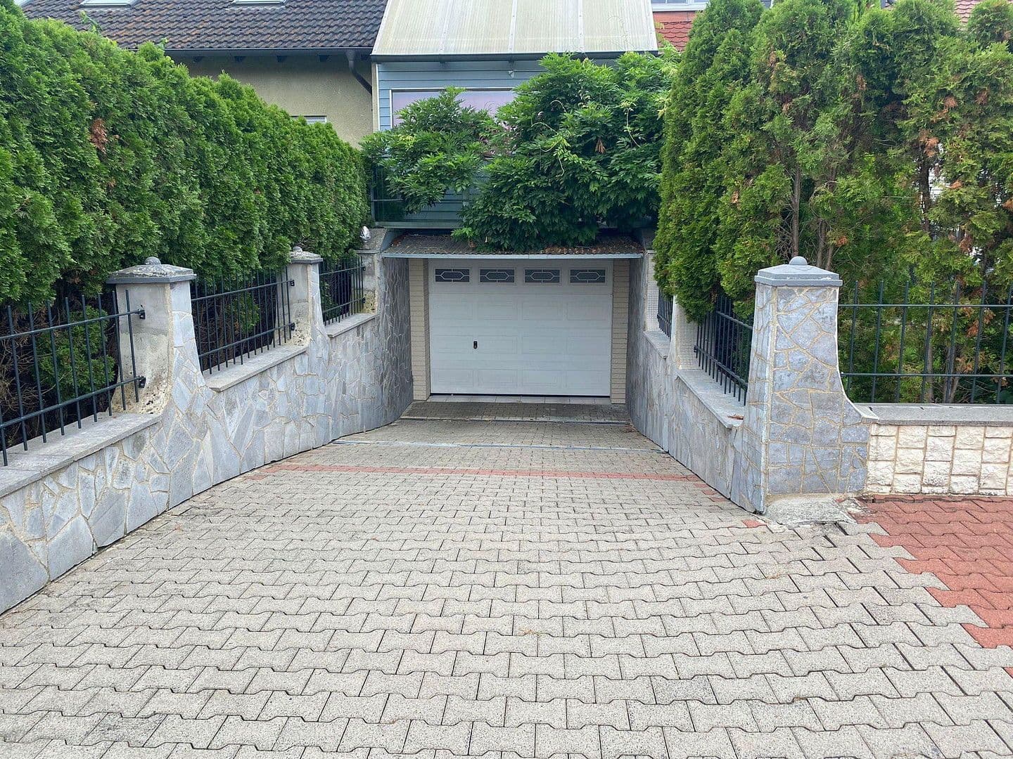 Prodej domu 287 m², pozemek 560 m², Kitzingen, Bavorsko Prodej domu 287 m², pozemek 560 m², Kitzingen, Bavorsko