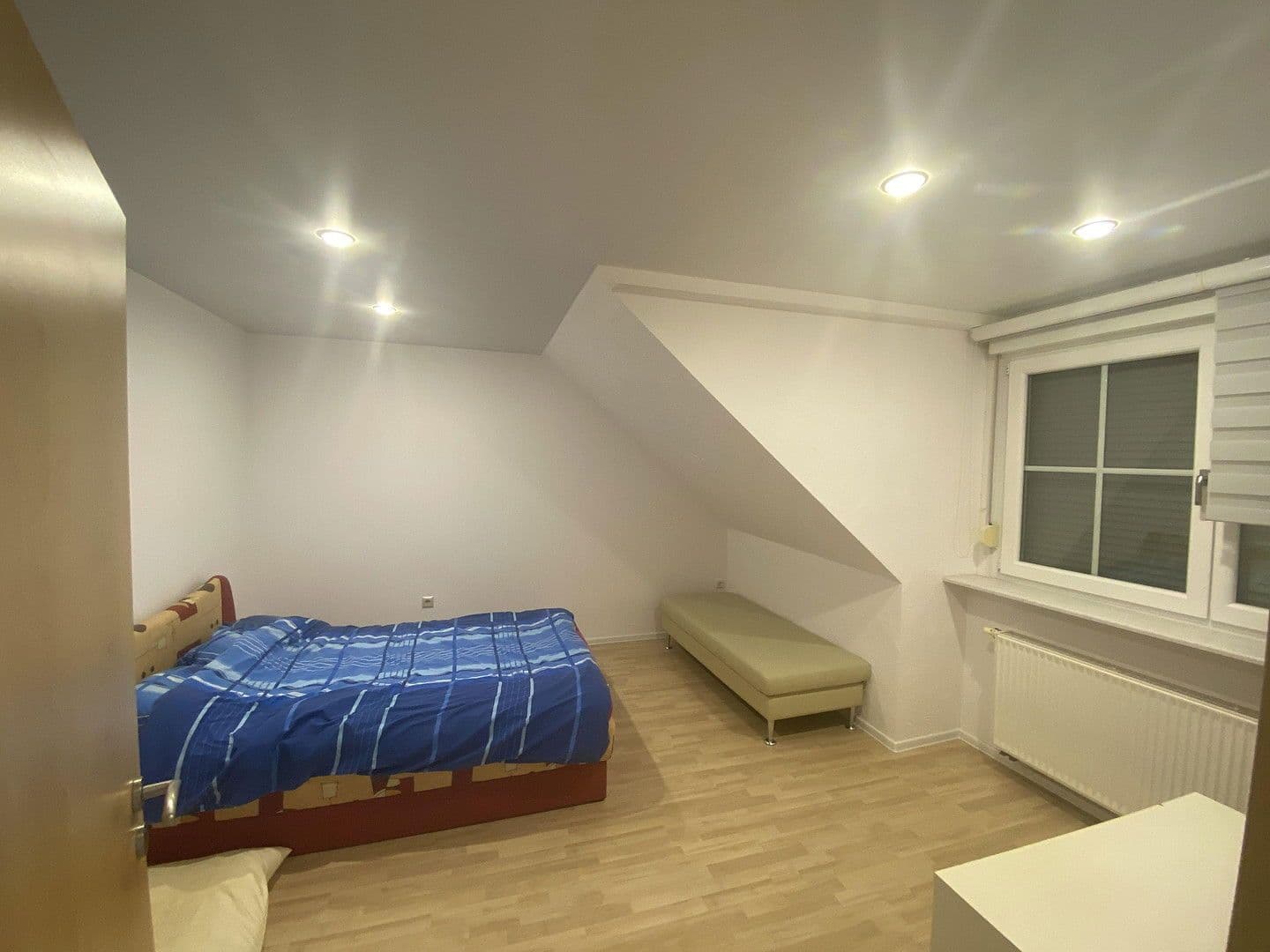 Prodej domu 287 m², pozemek 560 m², Kitzingen, Bavorsko Prodej domu 287 m², pozemek 560 m², Kitzingen, Bavorsko