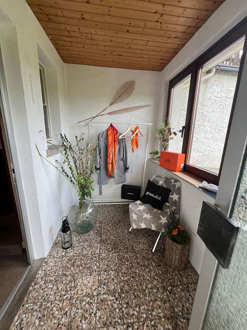 Prodej domu 178 m², pozemek 363 m², Rosbach v. d. Höhe, Hessen Prodej domu 178 m², pozemek 363 m², Rosbach v. d. Höhe, Hessen