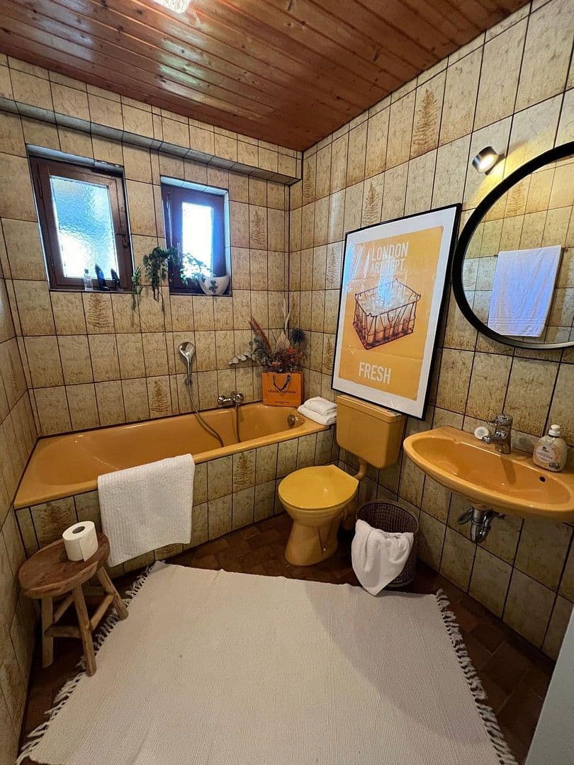 Prodej domu 178 m², pozemek 363 m², Rosbach v. d. Höhe, Hessen Prodej domu 178 m², pozemek 363 m², Rosbach v. d. Höhe, Hessen