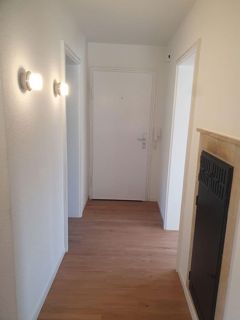 Pronájem bytu 3+1 69 m², Krummenackerstraße 71, Esslingen am Neckar, Bádensko-Württembersko Pronájem bytu 3+1 69 m², Krummenackerstraße 71, Esslingen am Neckar, Bádensko-Württembersko