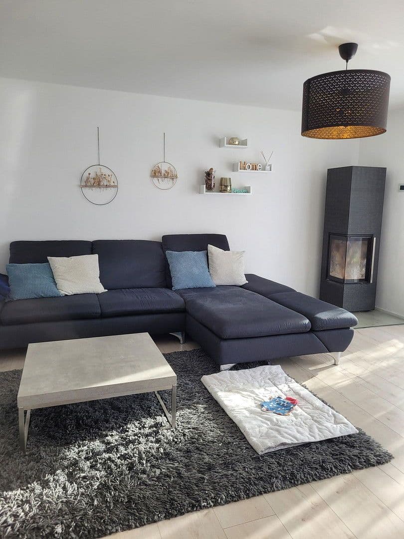 Pronájem domu 204 m², pozemek 350 m², Nürnberg, Bavorsko Pronájem domu 204 m², pozemek 350 m², Nürnberg, Bavorsko