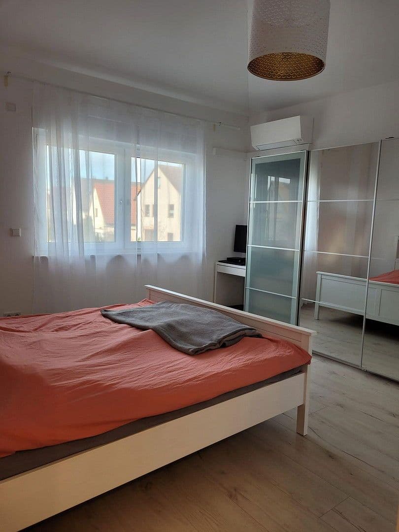 Pronájem domu 204 m², pozemek 350 m², Nürnberg, Bavorsko Pronájem domu 204 m², pozemek 350 m², Nürnberg, Bavorsko