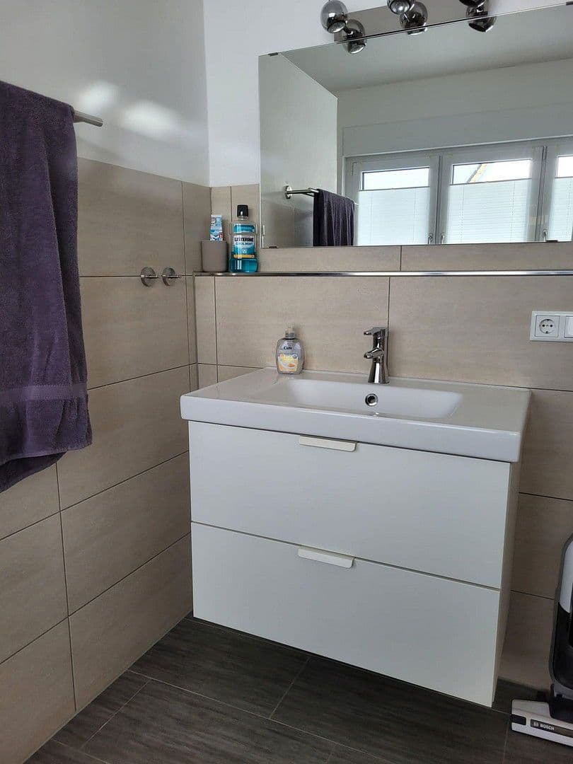 Pronájem domu 204 m², pozemek 350 m², Nürnberg, Bavorsko Pronájem domu 204 m², pozemek 350 m², Nürnberg, Bavorsko