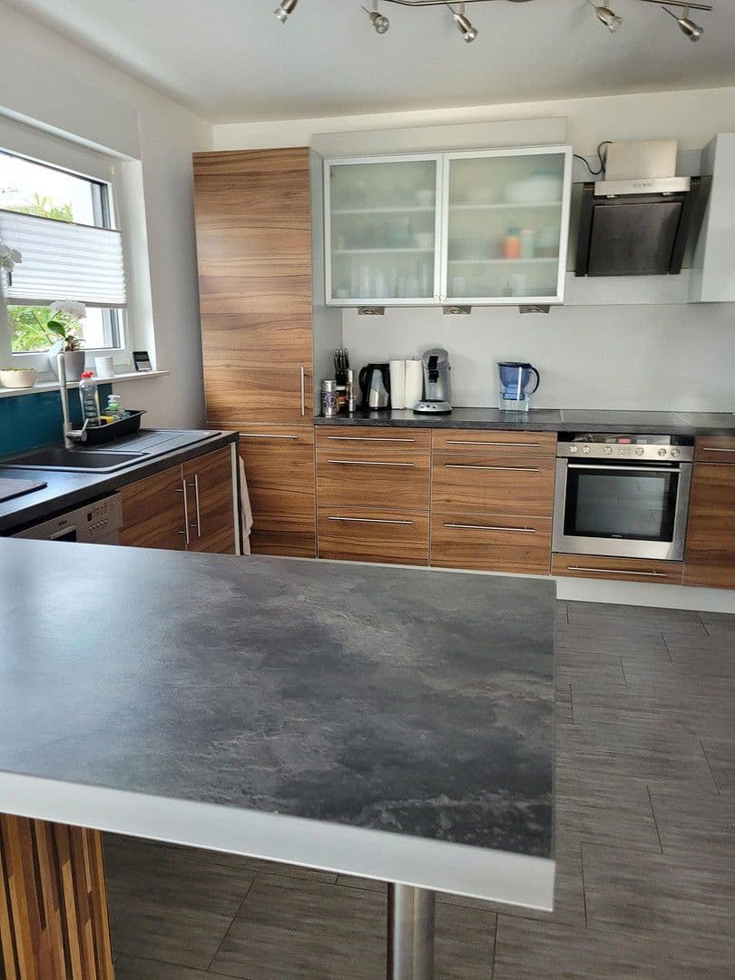 Pronájem domu 204 m², pozemek 350 m², Nürnberg, Bavorsko Pronájem domu 204 m², pozemek 350 m², Nürnberg, Bavorsko