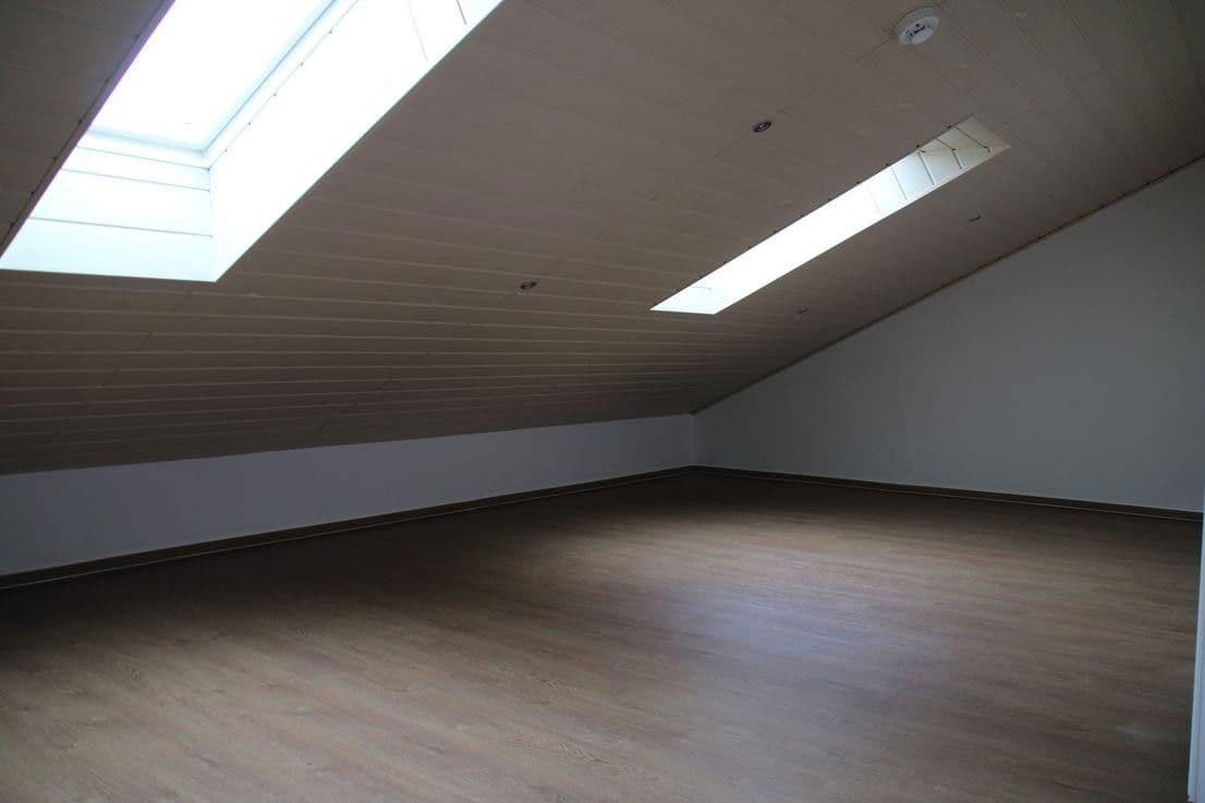 Pronájem bytu 6+1 190 m², Ziegelmoosstraße 25, Rain, Bavorsko Pronájem bytu 6+1 190 m², Ziegelmoosstraße 25, Rain, Bavorsko