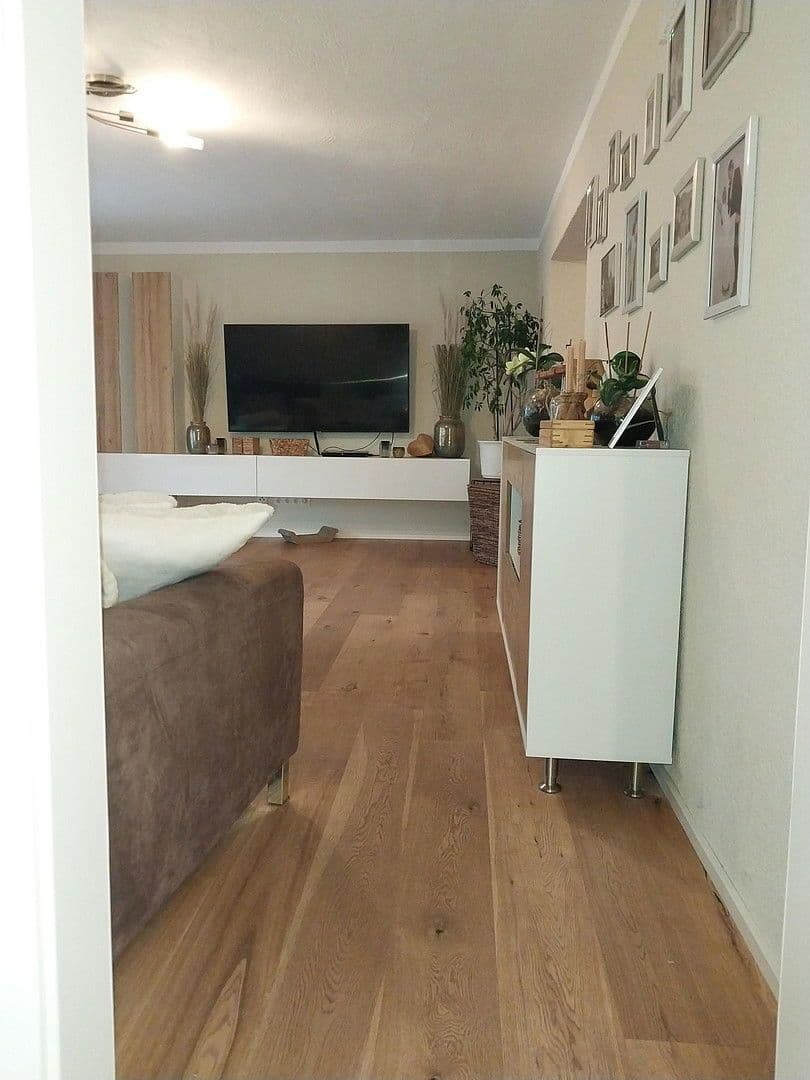 Prodej domu 120 m², pozemek 657 m², Hettenleidelheim, Porýní-Falc Prodej domu 120 m², pozemek 657 m², Hettenleidelheim, Porýní-Falc