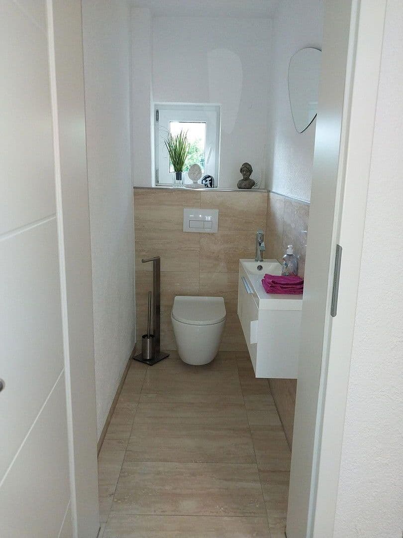 Prodej domu 120 m², pozemek 657 m², Hettenleidelheim, Porýní-Falc Prodej domu 120 m², pozemek 657 m², Hettenleidelheim, Porýní-Falc