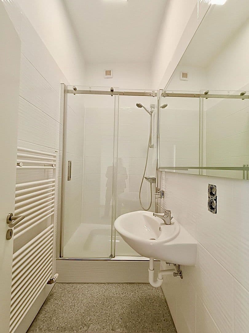 Pronájem bytu 3+1 80 m², Wilhelmstraße 37a, Lüdenscheid, Severní Porýní-Vestfálsko Pronájem bytu 3+1 80 m², Wilhelmstraße 37a, Lüdenscheid, Severní Porýní-Vestfálsko