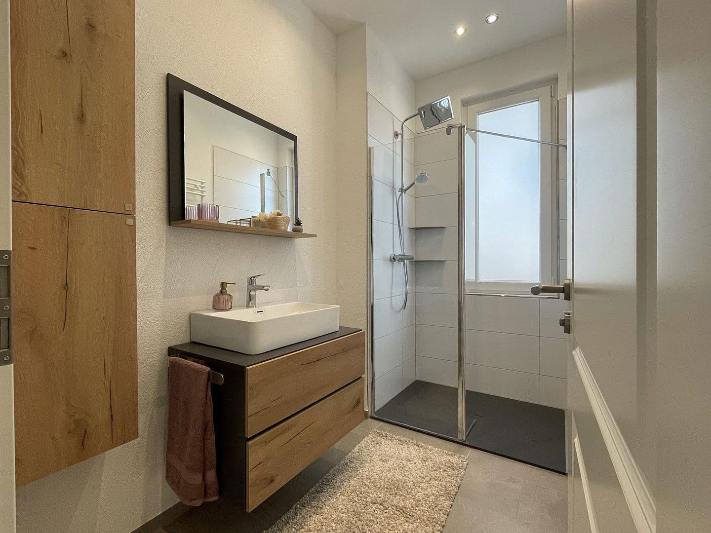 Pronájem bytu 4+1 90 m², Schillerstr. 44, Albstadt, Bádensko-Württembersko Pronájem bytu 4+1 90 m², Schillerstr. 44, Albstadt, Bádensko-Württembersko