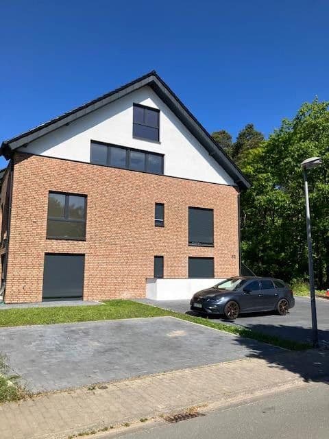 Prodej domu 166 m², pozemek 170 m², Teutoburger Weg 83b, Schloß Holte-Stukenbrock, Severní Porýní-Vestfálsko Prodej domu 166 m², pozemek 170 m², Teutoburger Weg 83b, Schloß Holte-Stukenbrock, Severní Porýní-Vestfálsko