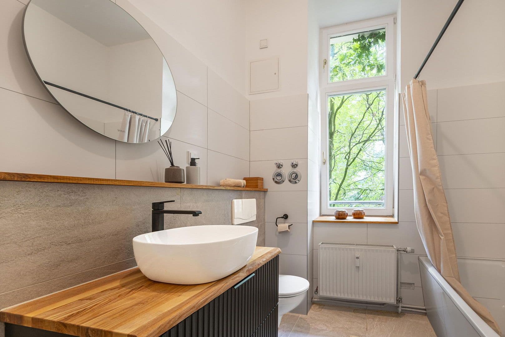 Prodej bytu 2+1 65 m², Berlin, Berlín Prodej bytu 2+1 65 m², Berlin, Berlín