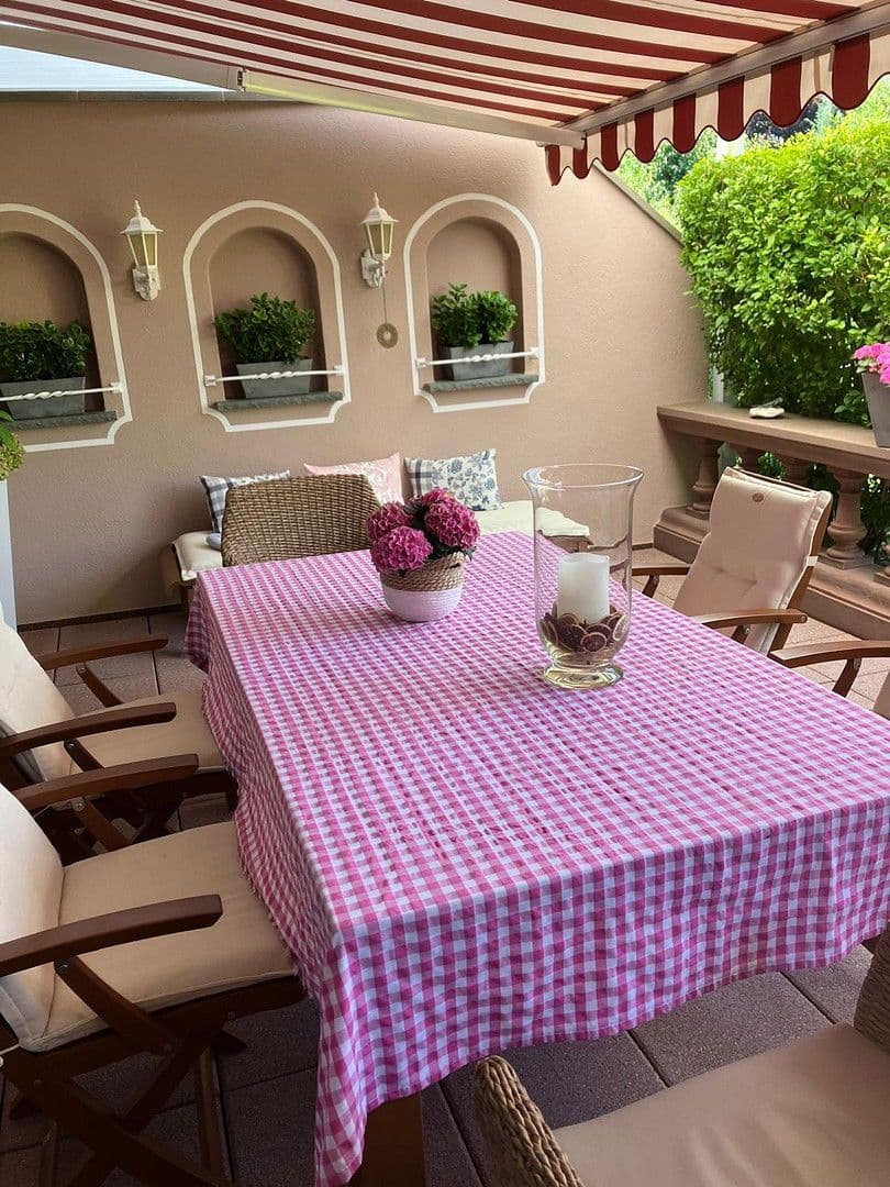 Prodej domu 211 m², pozemek 347 m², Karpfenweg 1, Rodgau, Hessen Prodej domu 211 m², pozemek 347 m², Karpfenweg 1, Rodgau, Hessen