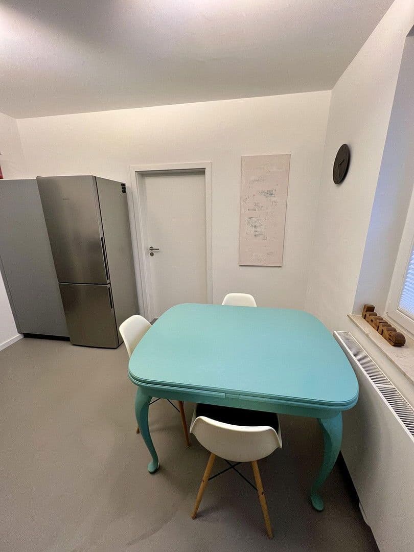 Pronájem bytu 4+1 53 m², Tannenbergstr. 15, Siegen, Severní Porýní-Vestfálsko Pronájem bytu 4+1 53 m², Tannenbergstr. 15, Siegen, Severní Porýní-Vestfálsko