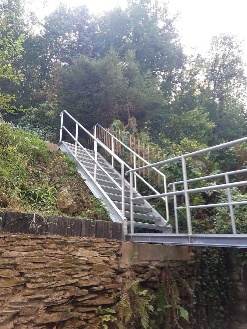 Pronájem bytu 4+1 107 m², Waldstraße 12, Greiz, Durynsko Pronájem bytu 4+1 107 m², Waldstraße 12, Greiz, Durynsko