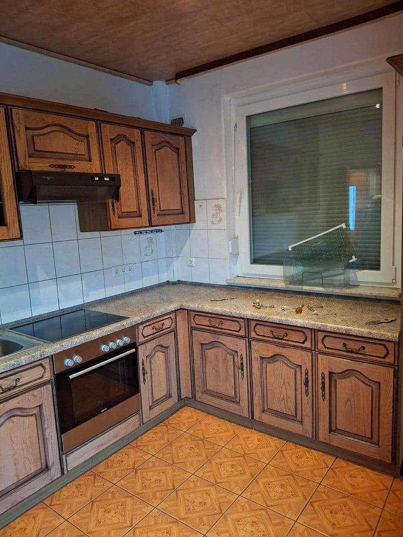 Prodej domu 115 m², pozemek 600 m², Celle, Dolní Sasko Prodej domu 115 m², pozemek 600 m², Celle, Dolní Sasko