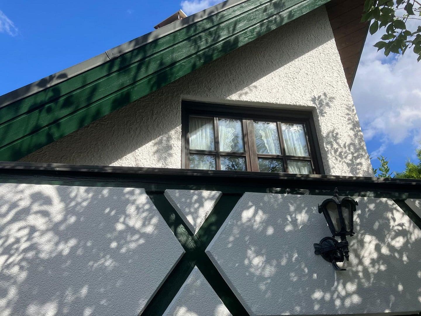 Pronájem domu 200 m², pozemek 1.100 m², Zirndorf, Bavorsko Pronájem domu 200 m², pozemek 1.100 m², Zirndorf, Bavorsko