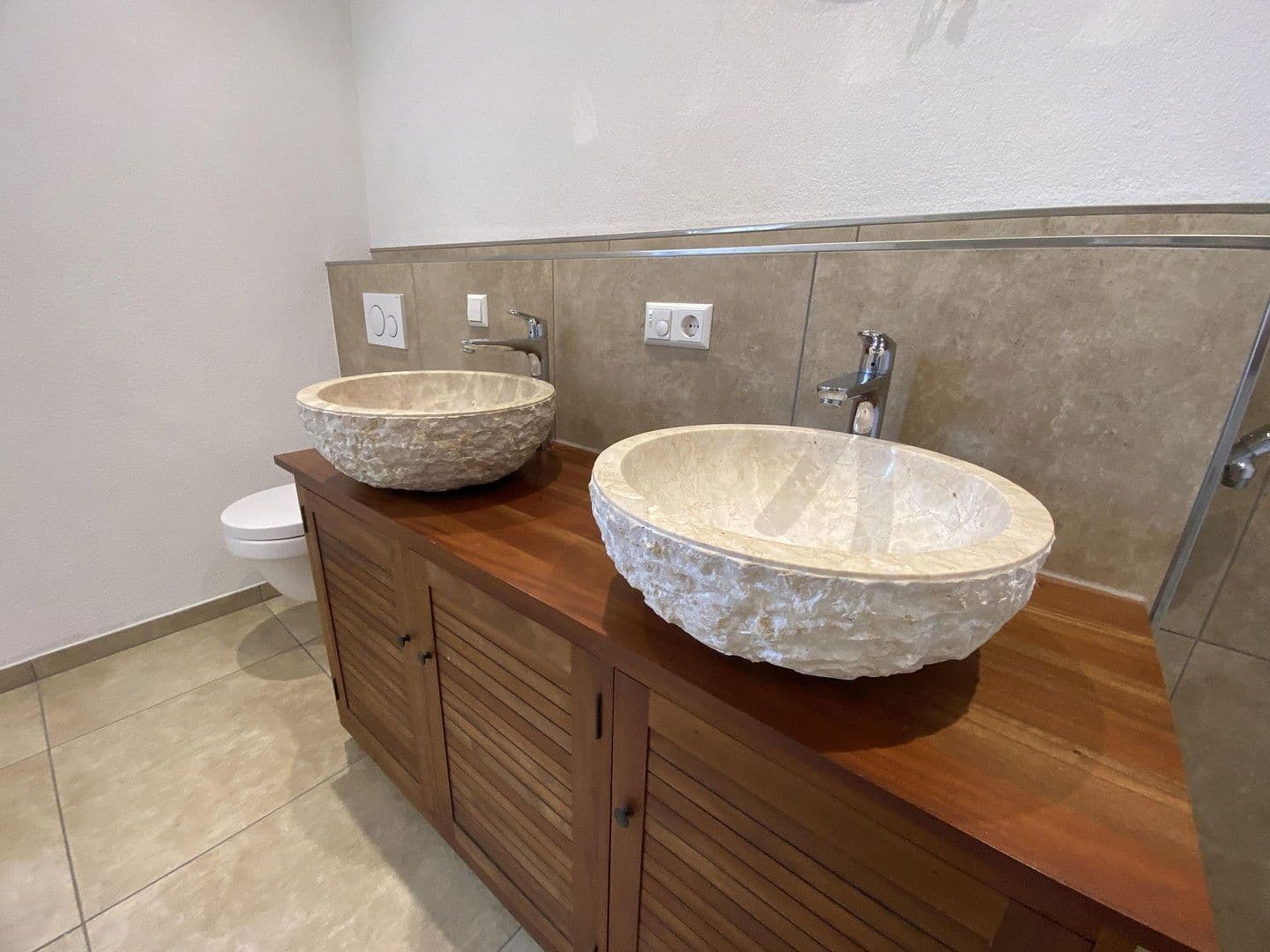 Pronájem bytu 4+1 130 m², Oberderdingen, Bádensko-Württembersko Pronájem bytu 4+1 130 m², Oberderdingen, Bádensko-Württembersko