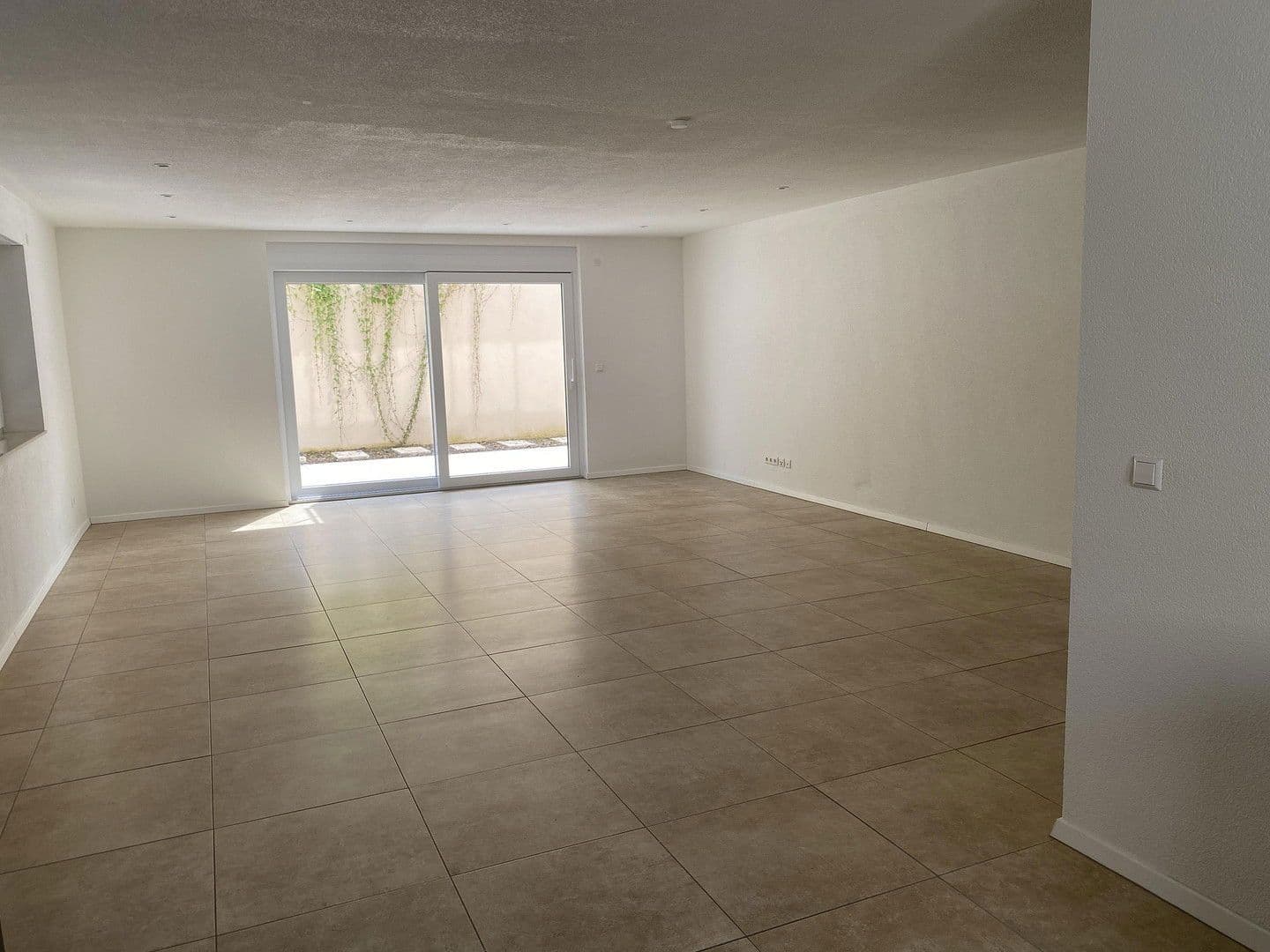 Pronájem bytu 4+1 130 m², Oberderdingen, Bádensko-Württembersko Pronájem bytu 4+1 130 m², Oberderdingen, Bádensko-Württembersko