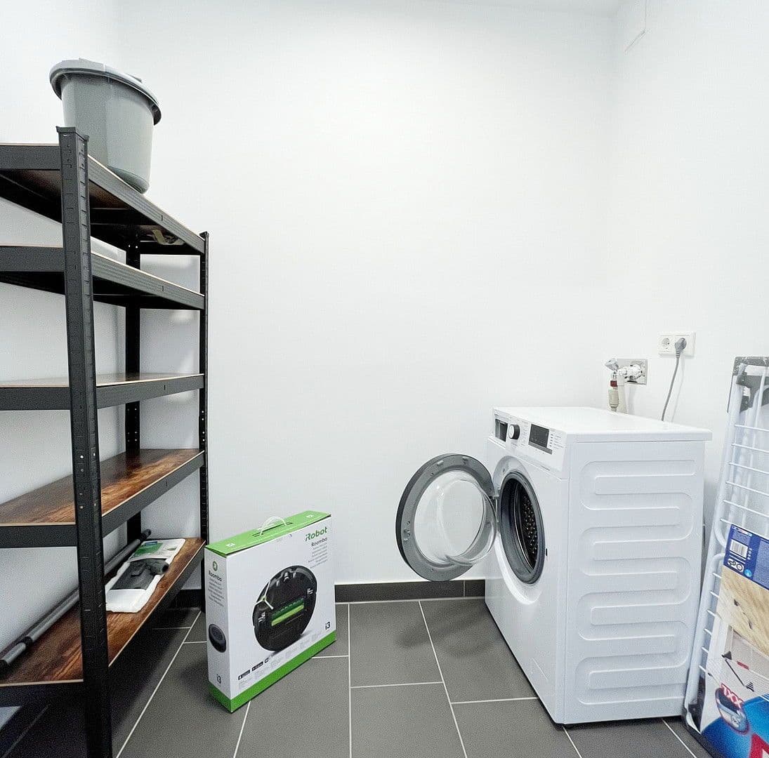 Pronájem bytu 1+1 31 m², Rudower Chaussee 34, Berlin, Berlín Pronájem bytu 1+1 31 m², Rudower Chaussee 34, Berlin, Berlín