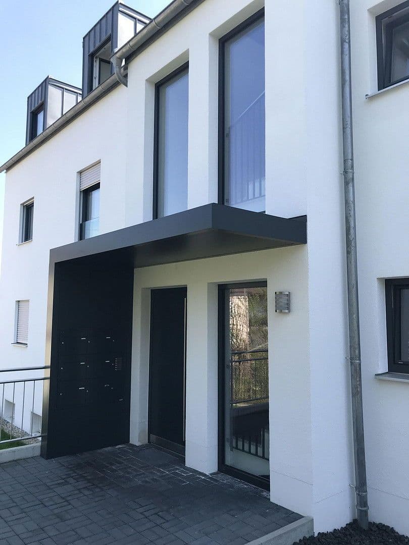 Pronájem bytu 4+kk 118 m², Hamppstraße 7b, Au in der Hallertau, Bavorsko Pronájem bytu 4+kk 118 m², Hamppstraße 7b, Au in der Hallertau, Bavorsko