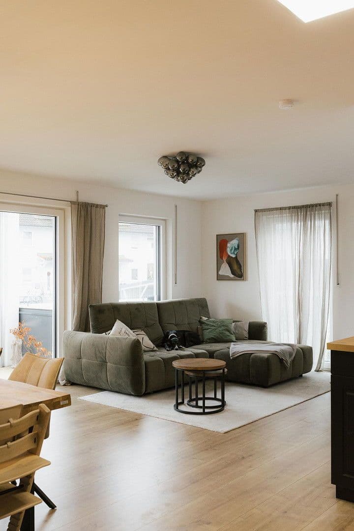 Pronájem bytu 4+kk 118 m², Hamppstraße 7b, Au in der Hallertau, Bavorsko Pronájem bytu 4+kk 118 m², Hamppstraße 7b, Au in der Hallertau, Bavorsko