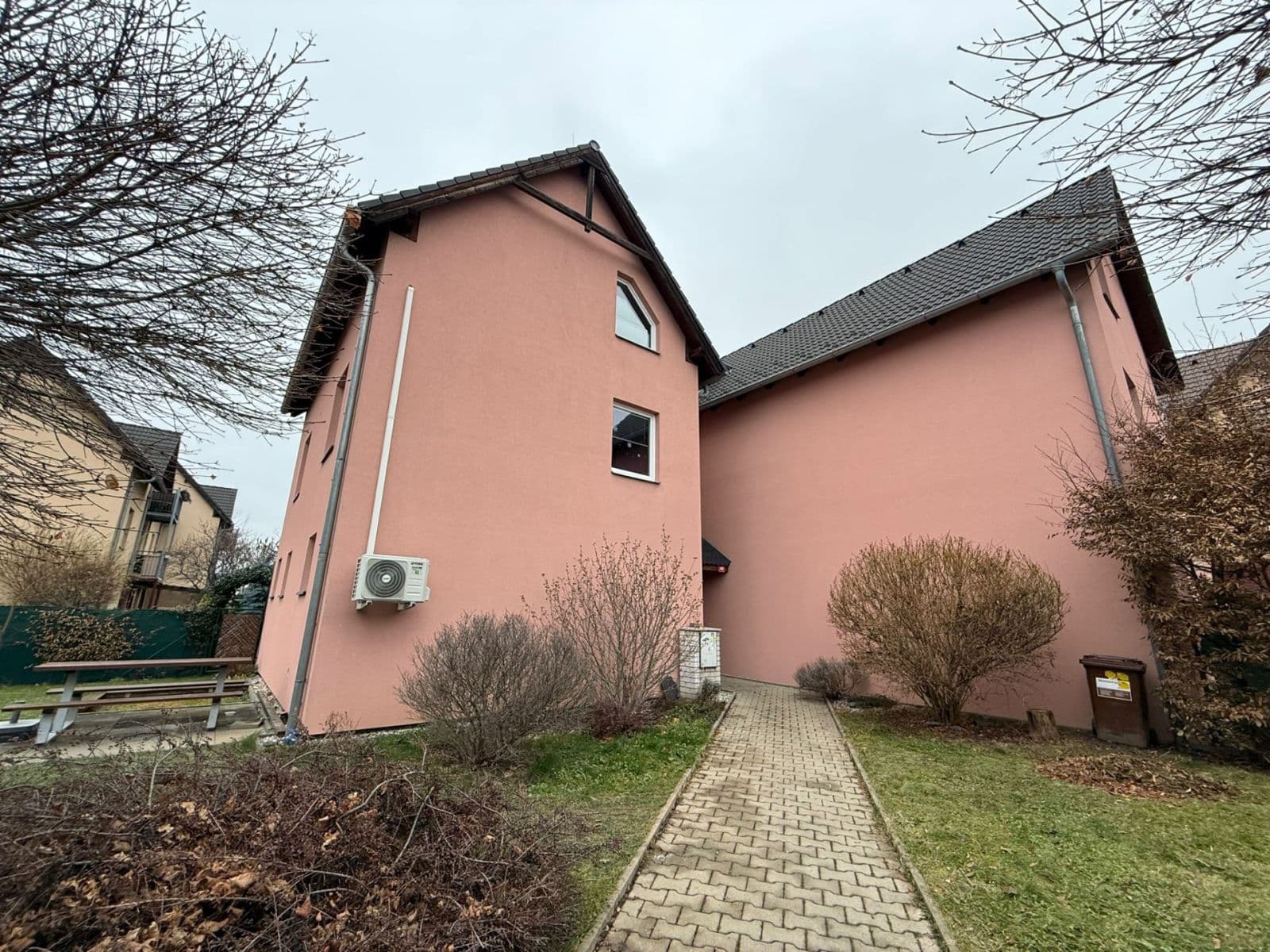 Pronájem bytu 2+kk 51 m², Průběžná, Nupaky, Středočeský kraj Pronájem bytu 2+kk 51 m², Průběžná, Nupaky, Středočeský kraj