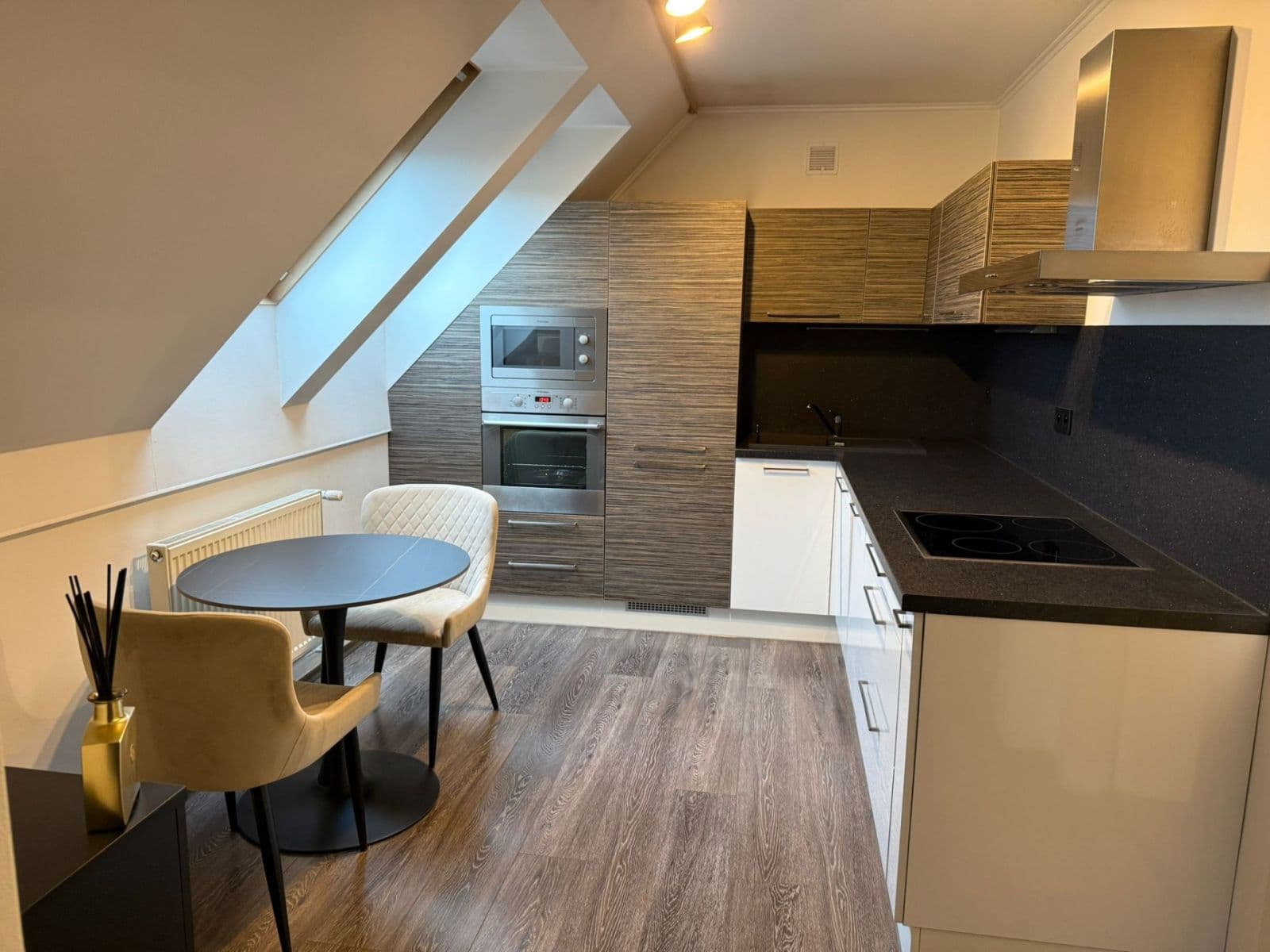 Pronájem bytu 2+kk 51 m², Průběžná, Nupaky, Středočeský kraj Pronájem bytu 2+kk 51 m², Průběžná, Nupaky, Středočeský kraj