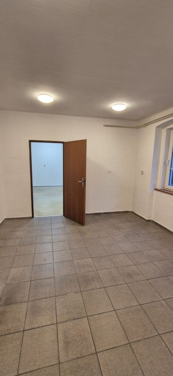 Pronájem nebytového prostoru 34 m², Husova, Nejdek, Karlovarský kraj Pronájem nebytového prostoru 34 m², Husova, Nejdek, Karlovarský kraj