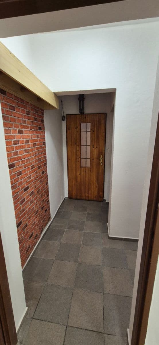 Pronájem nebytového prostoru 34 m², Husova, Nejdek, Karlovarský kraj Pronájem nebytového prostoru 34 m², Husova, Nejdek, Karlovarský kraj