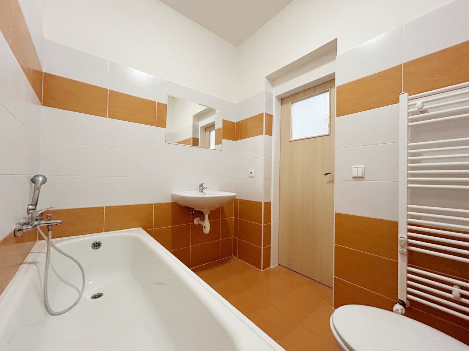 Pronájem bytu 1+kk 28 m², Otvovice, Středočeský kraj Pronájem bytu 1+kk 28 m², Otvovice, Středočeský kraj