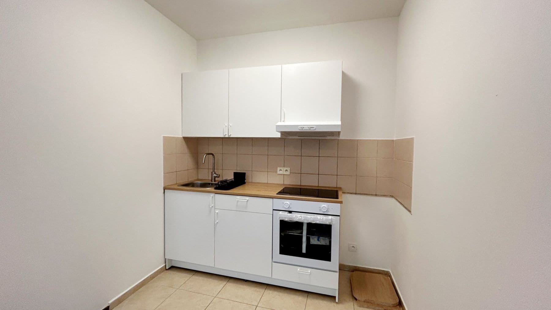 Pronájem bytu 1+kk 40 m², Otvovice, Středočeský kraj Pronájem bytu 1+kk 40 m², Otvovice, Středočeský kraj