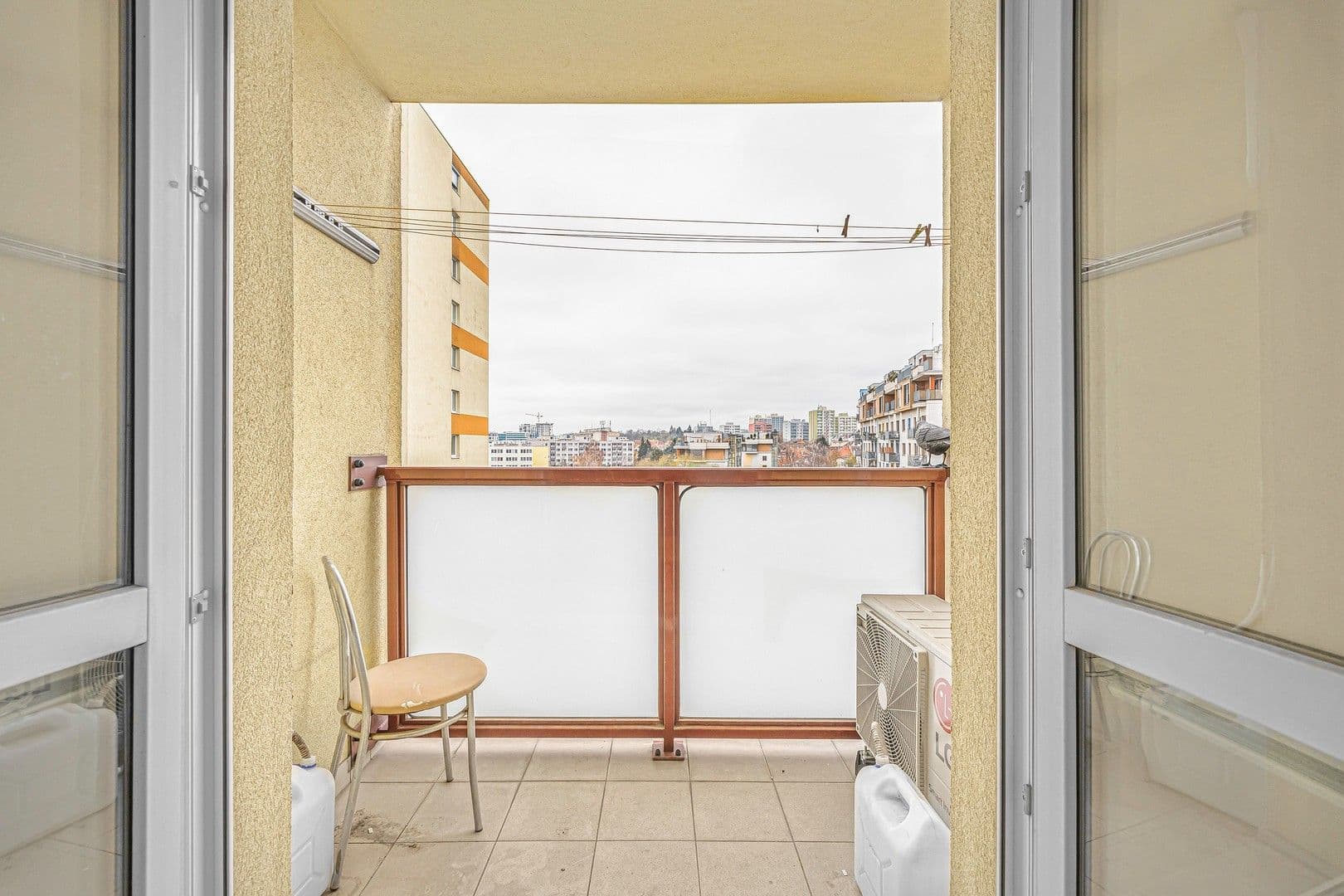 Pronájem bytu 2+kk 47 m², Pod Lipami, Praha, Praha Pronájem bytu 2+kk 47 m², Pod Lipami, Praha, Praha