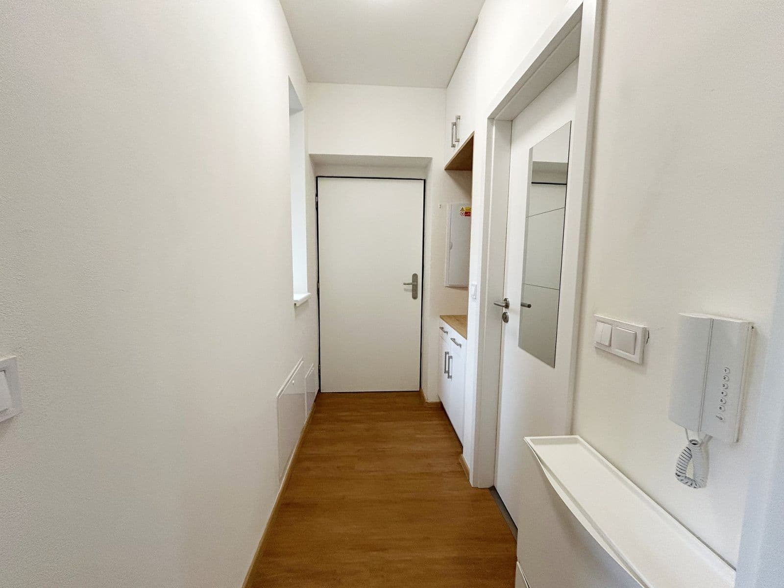 Pronájem bytu 2+kk 44 m², Zengrova, Kolín, Středočeský kraj Pronájem bytu 2+kk 44 m², Zengrova, Kolín, Středočeský kraj