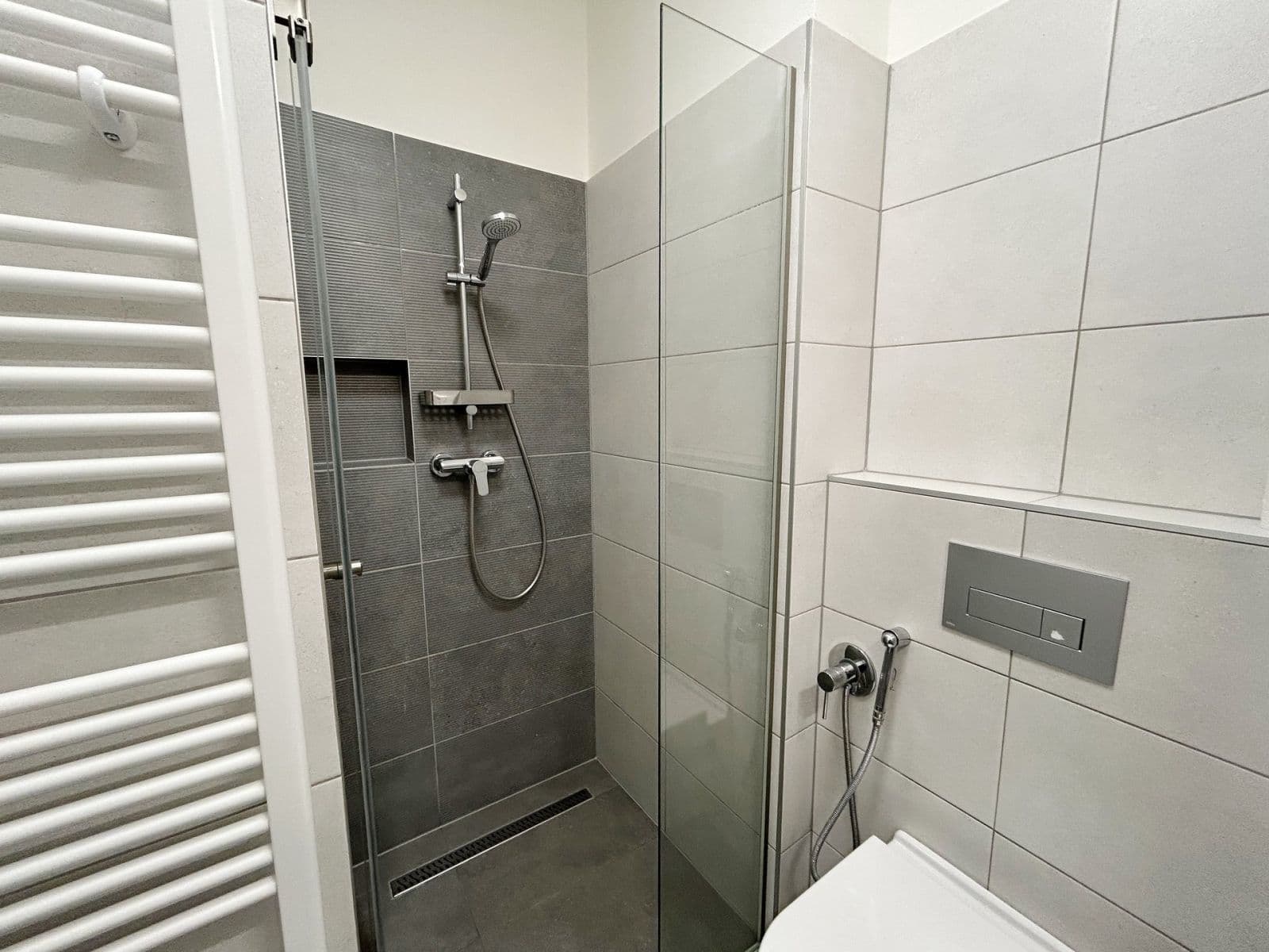 Pronájem bytu 2+kk 44 m², Zengrova, Kolín, Středočeský kraj Pronájem bytu 2+kk 44 m², Zengrova, Kolín, Středočeský kraj