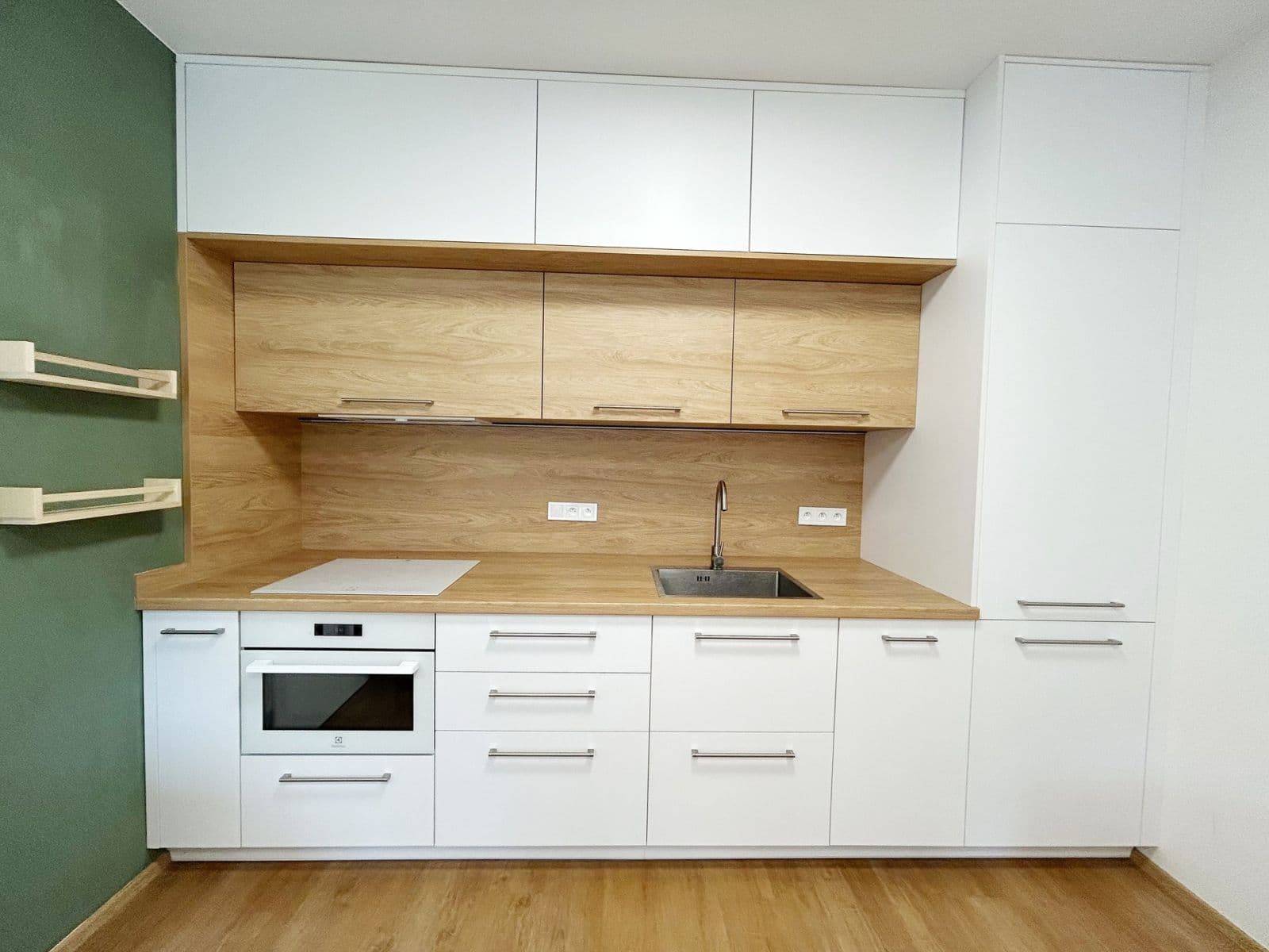 Pronájem bytu 2+kk 44 m², Zengrova, Kolín, Středočeský kraj Pronájem bytu 2+kk 44 m², Zengrova, Kolín, Středočeský kraj