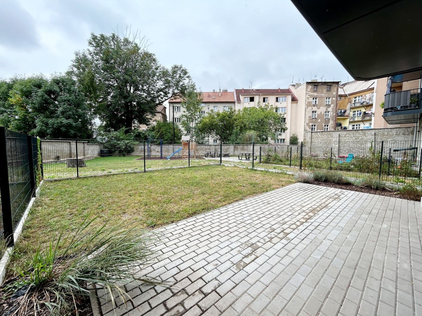 Pronájem bytu 2+kk 44 m², Zengrova, Kolín, Středočeský kraj Pronájem bytu 2+kk 44 m², Zengrova, Kolín, Středočeský kraj