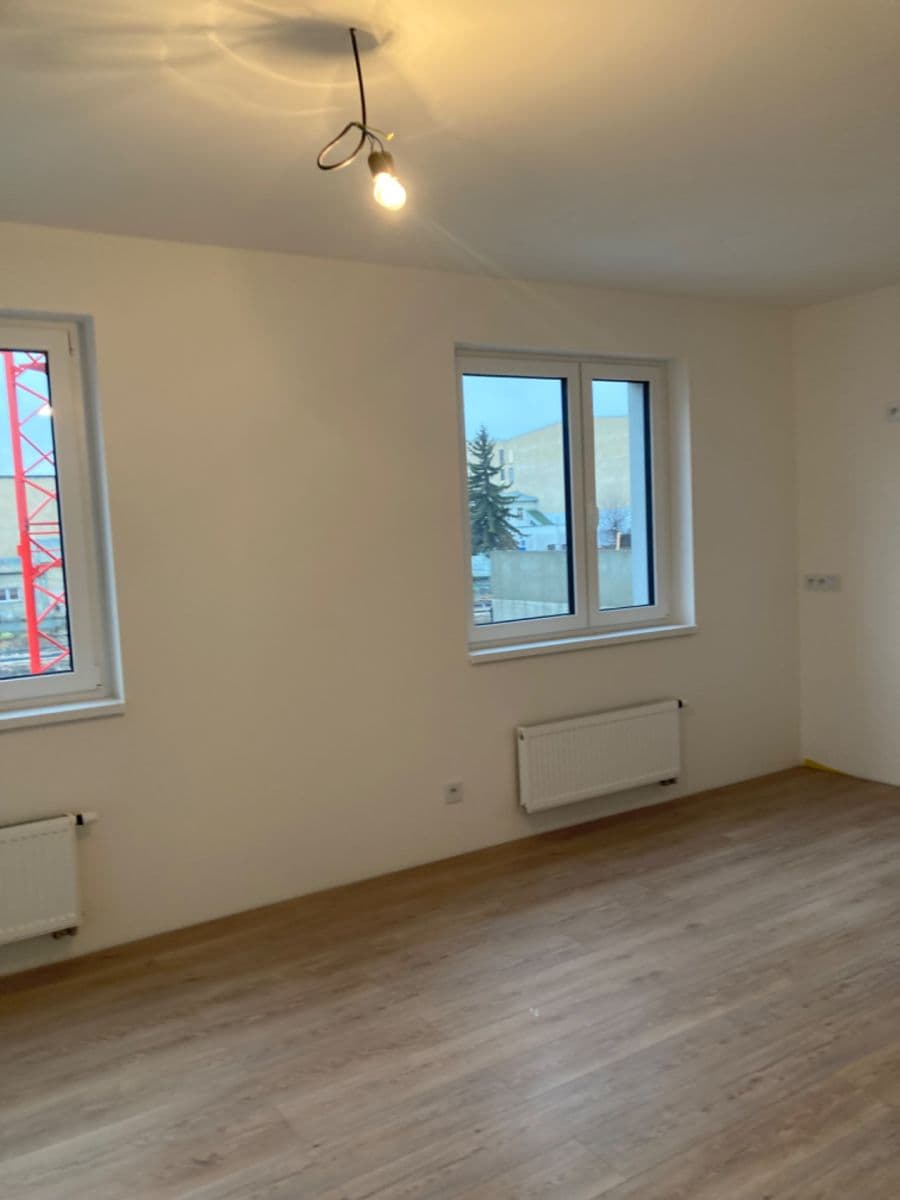 Prodej bytu 2+kk 45 m², U Továren, Praha, Praha Prodej bytu 2+kk 45 m², U Továren, Praha, Praha