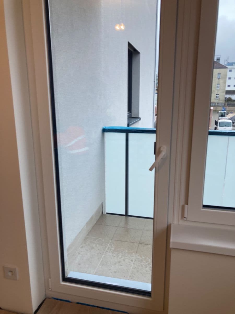 Prodej bytu 2+kk 45 m², U Továren, Praha, Praha Prodej bytu 2+kk 45 m², U Továren, Praha, Praha