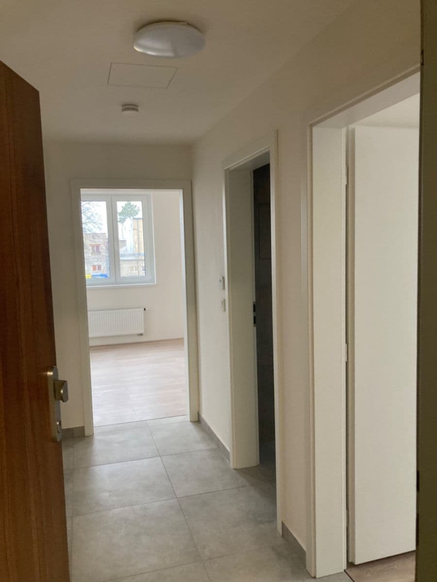 Prodej bytu 2+kk 45 m², U Továren, Praha, Praha Prodej bytu 2+kk 45 m², U Továren, Praha, Praha