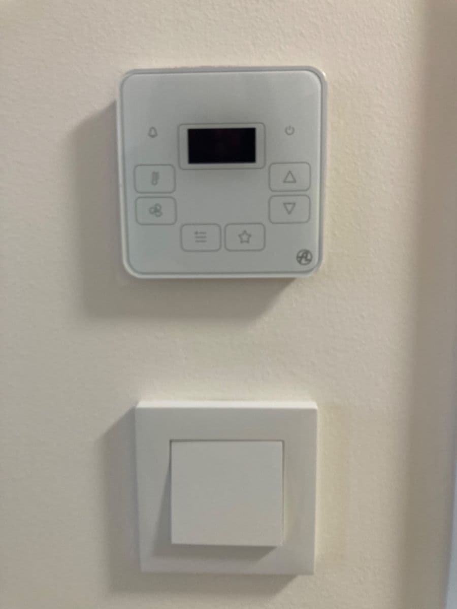 Prodej bytu 2+kk 45 m², U Továren, Praha, Praha Prodej bytu 2+kk 45 m², U Továren, Praha, Praha