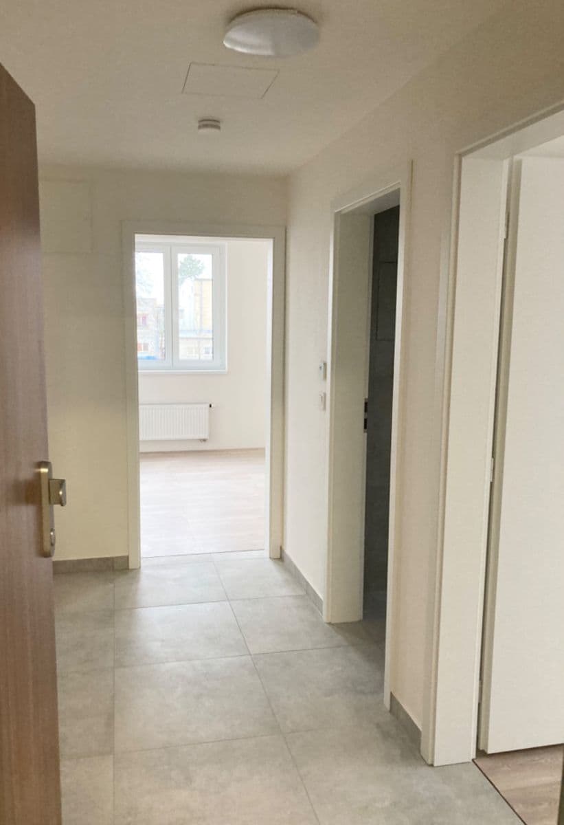 Prodej bytu 2+kk 45 m², U Továren, Praha, Praha Prodej bytu 2+kk 45 m², U Továren, Praha, Praha