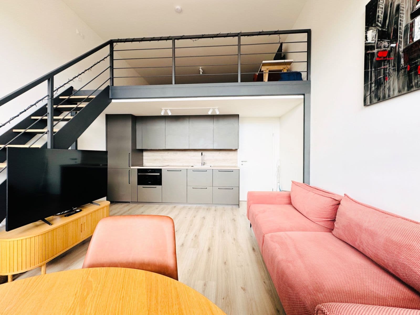 Pronájem bytu 2+kk 55 m², Kubánské náměstí, Praha, Praha Pronájem bytu 2+kk 55 m², Kubánské náměstí, Praha, Praha