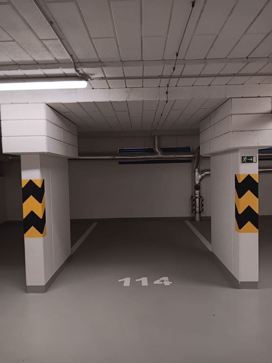 Pronájem garáže 14 m², Miloše Havla, Praha, Praha Pronájem garáže 14 m², Miloše Havla, Praha, Praha