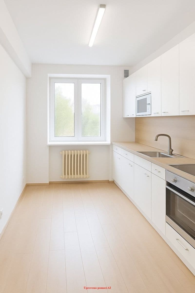 Pronájem bytu 3+1 61 m², Školní, Orlová, Moravskoslezský kraj Pronájem bytu 3+1 61 m², Školní, Orlová, Moravskoslezský kraj