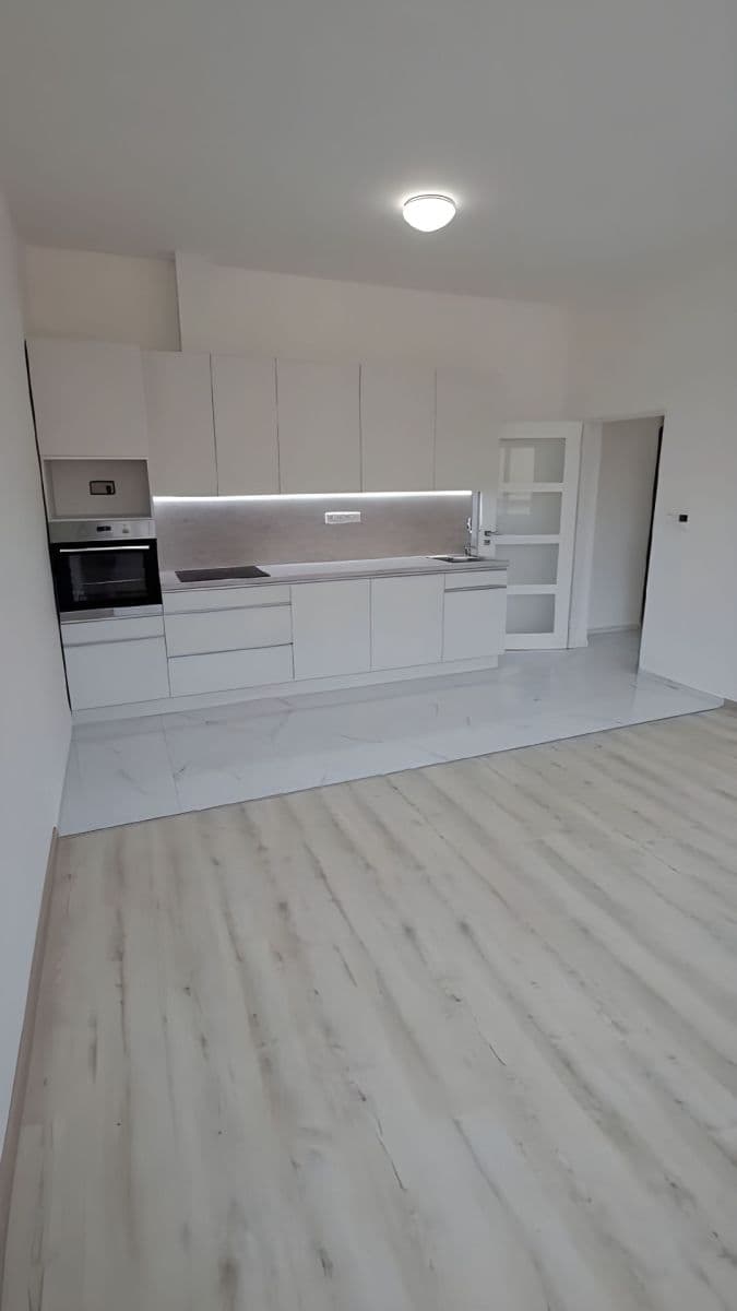 Pronájem bytu 2+kk 59 m², Braunerova, Praha, Praha Pronájem bytu 2+kk 59 m², Braunerova, Praha, Praha