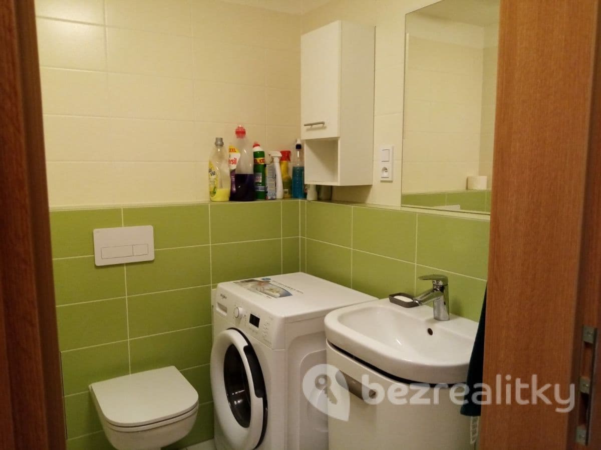 Pronájem bytu 1+kk 27 m², náměstí Bratří Jandusů, Praha, Praha Pronájem bytu 1+kk 27 m², náměstí Bratří Jandusů, Praha, Praha